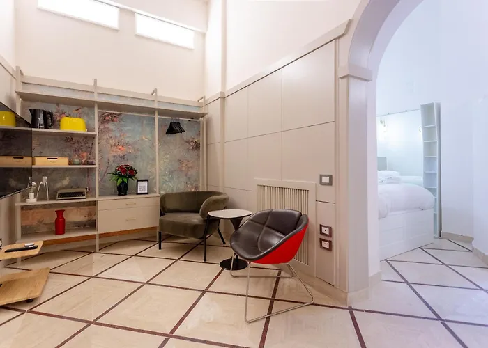 Oliviero - Piazza Navona Suite